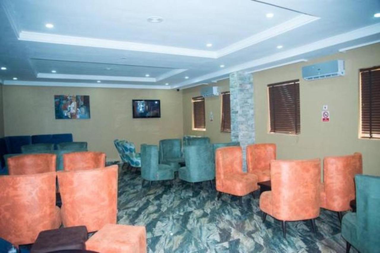 Dannic Hotels Enugu Exterior photo